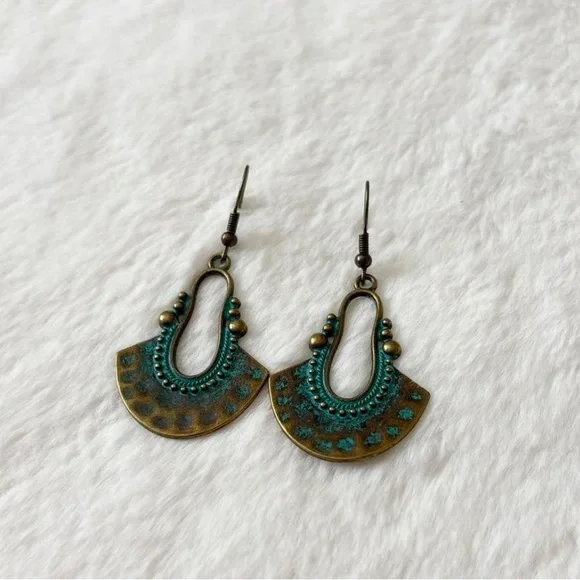 5/$15 🩷 MUST BUNDLE Boho Patina Teardrop Dangle Earrings - Turquoise Green - Picture 3 of 4